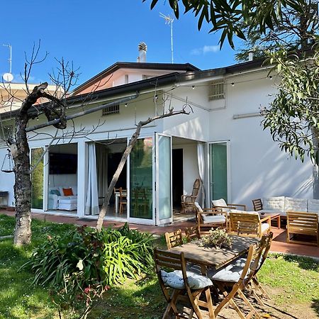 Appartamenti Villa Renata 리치오네 외부 사진