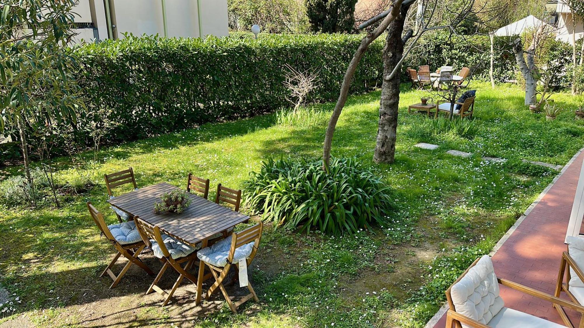 Appartamenti Villa Renata 리치오네 외부 사진